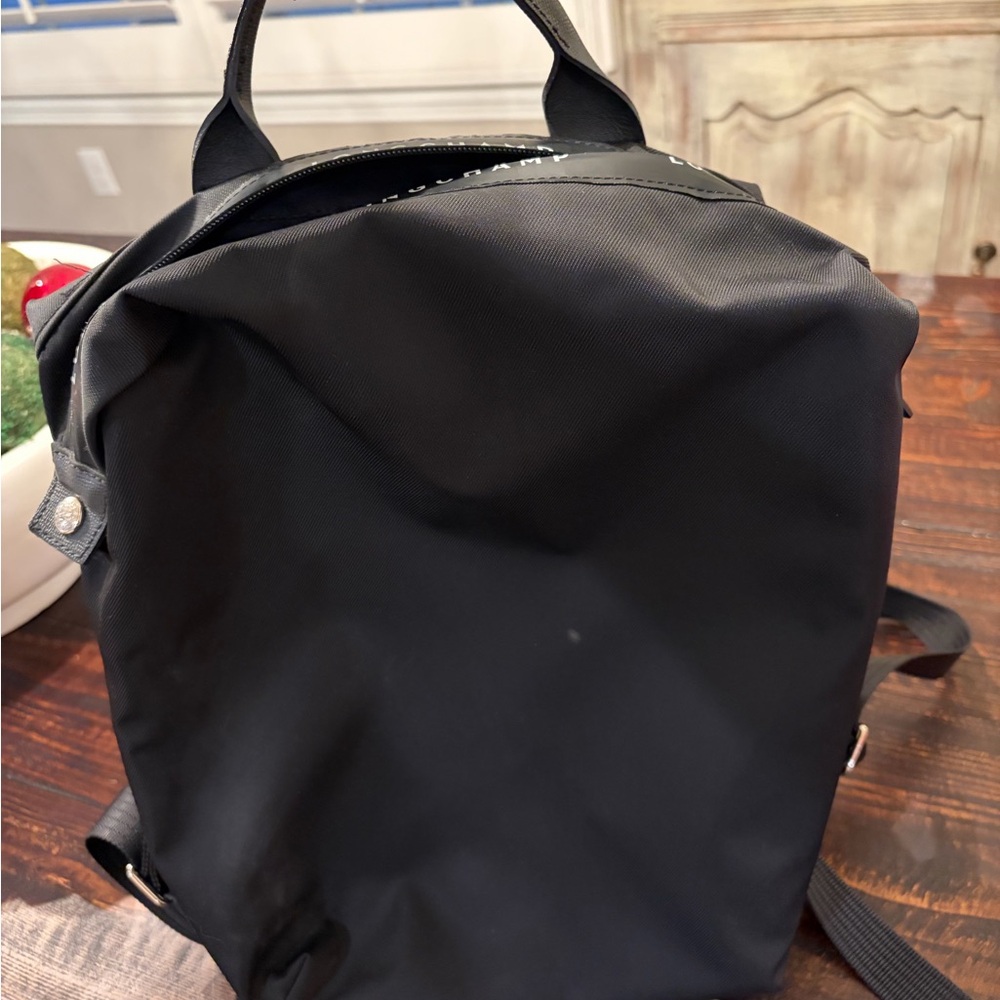 Authentic le pliage longchamp Black Backpack - Picture 2 of 6